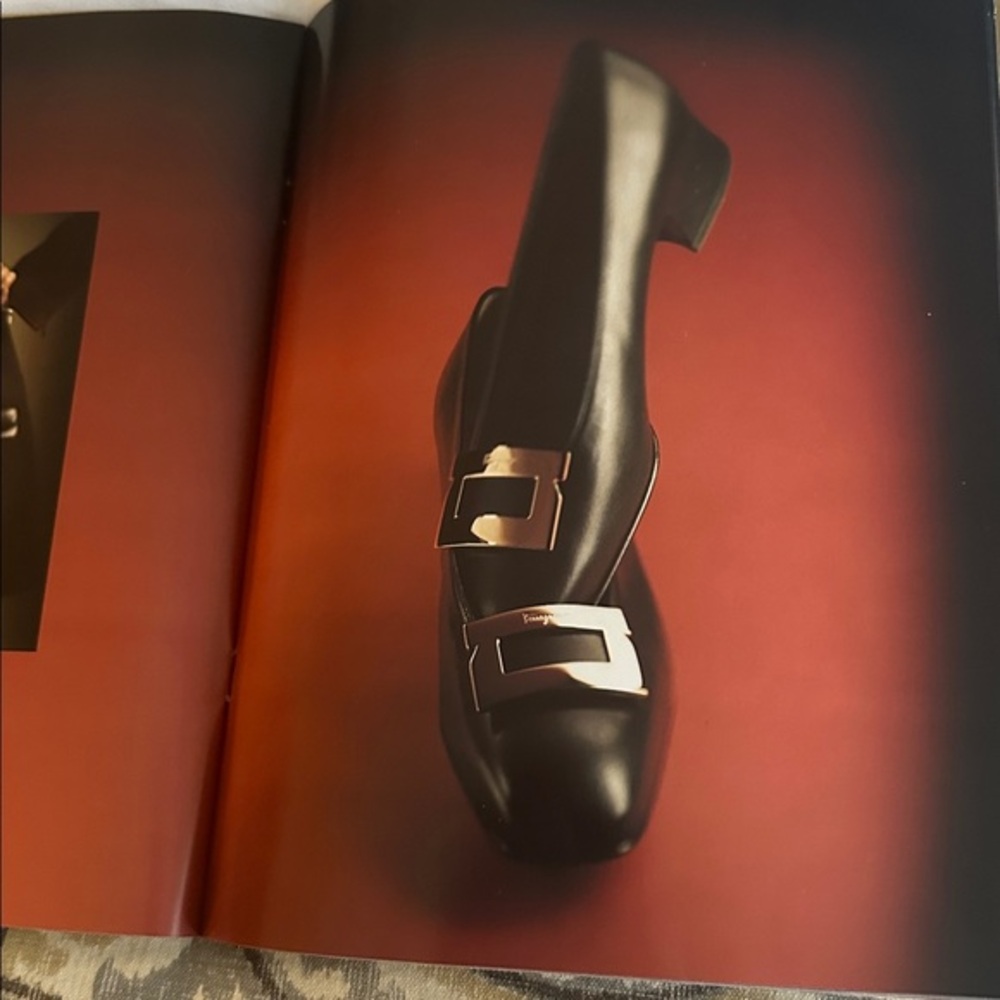 FERRAGAMO Classic Black Heels Shoes, 7